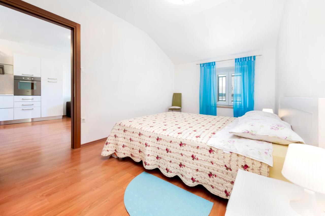 Sea View Apartment Rovinj Eksteriør bilde
